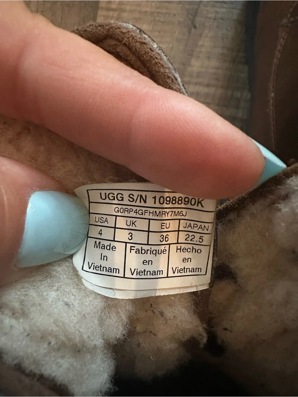 UGG Australia Kids Waterproof Butte II CWR UGG Boot Size 4